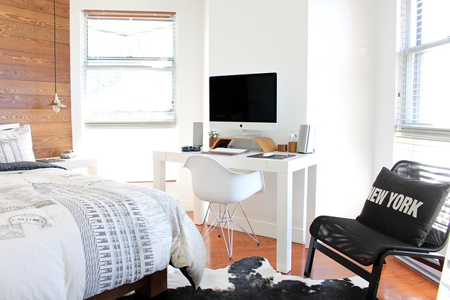 construire les murs intérieurs d'une maison à Rennes n’est pas une décision à prendre à la légère. En fonction des priorités – isolation acoustique, esthétisme, coût ou durabilité – chaque matériau peut trouver sa place. L’essentiel reste de s’entourer de professionnels compétents pour assurer une pose de qualité et garantir le confort des occupants sur le long terme