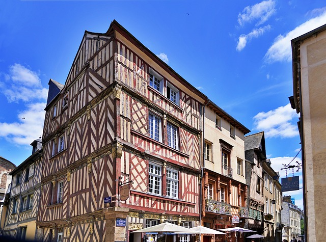 Quelle architecture et quel urbanisme pour la ville de Rennes hier, aujourd'hui, demain ?